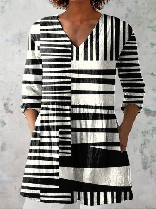 Juliette | Abstract Gestreept V-Hals Shirt